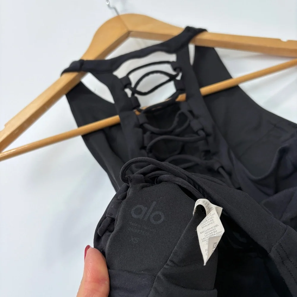 Alo Yoga Movement Strappy Back High Neck Crop Sport Bra Black Sz XS Lori‎ Harvey